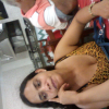 Após um dia de trabalho, jantando com a família